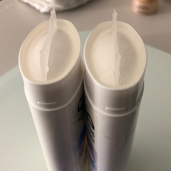 Sure Invisible Solid Deodorant - Purple and White 2 pack - Picture 2 of 2